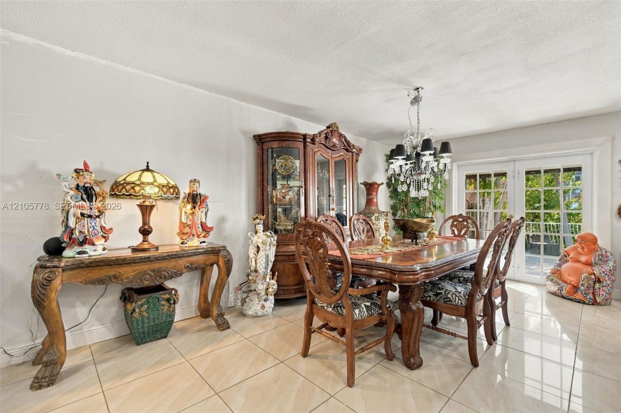 2756 W 54th St, Hialeah, FL 33016 Photo
