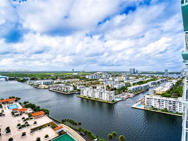 301 174th St , Unit 2208, Sunny Isles Beach, FL 33160