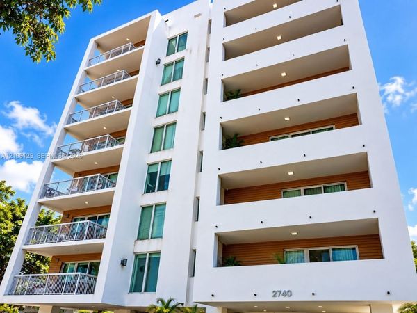 2740 SW 28th Ter , Unit 307, Miami, FL 33133