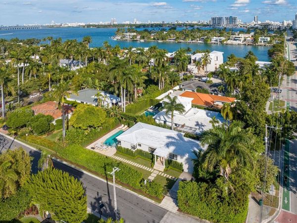 Miami Beach, FL 33139