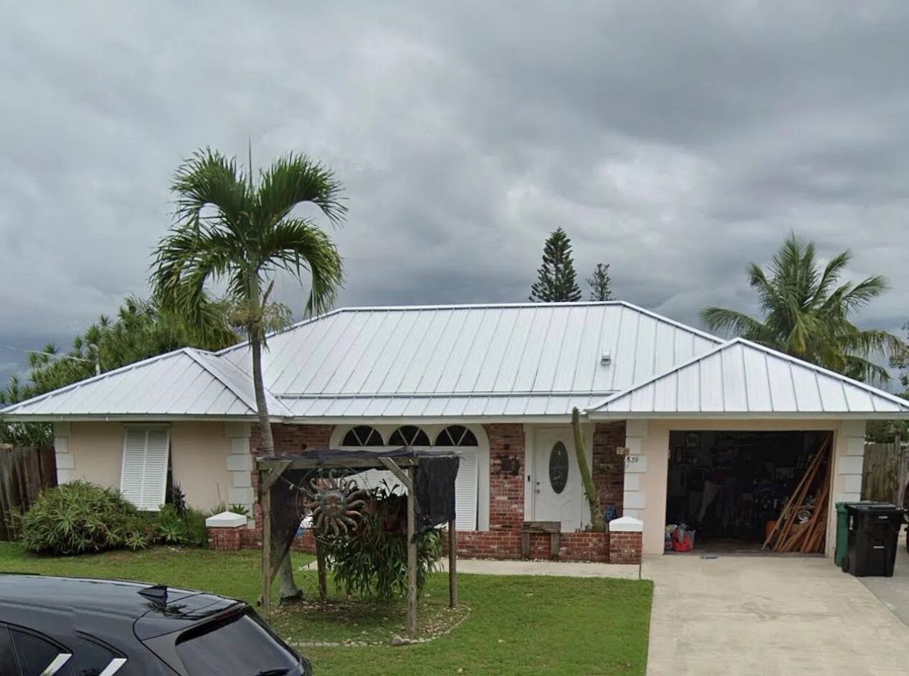 639 SE Harborview Drive, Port Saint Lucie, FL 34983 Photo