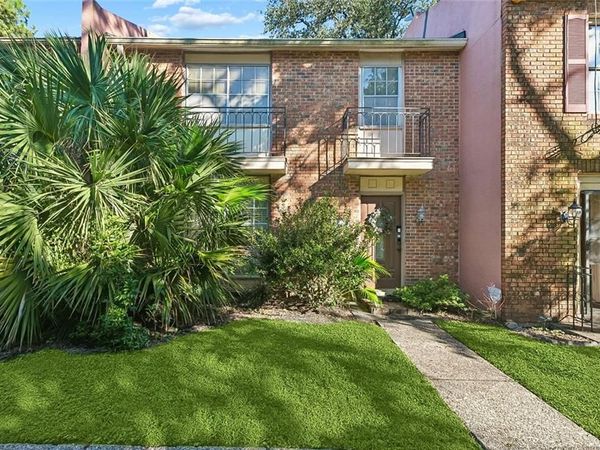 5702 PRINCE Lane , New Orleans, LA 70126