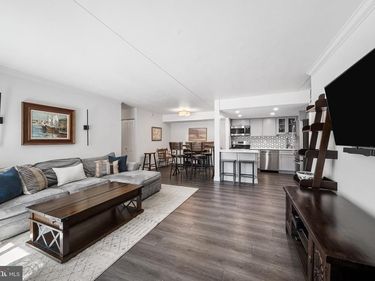 133 OLD FORGE CROSSING, Unit 133, DEVON, PA 19333