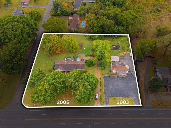 2003 Lebanon Pike , Nashville, TN 37210