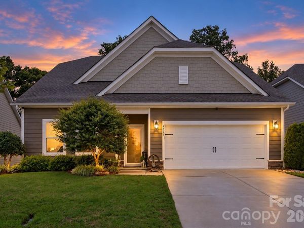 4521 Grove Manor Street, Waxhaw, NC 28173