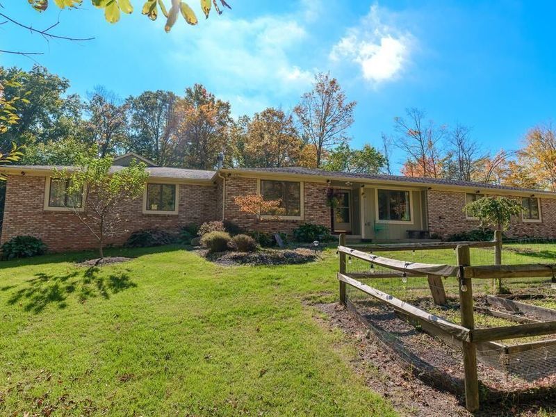 114 Ponder Place SW, Pataskala, OH 43062 Photo 1
