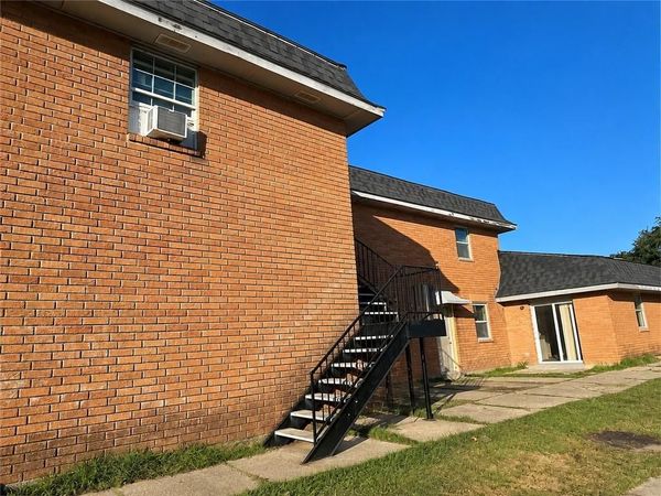 6800 W CORONET Court , New Orleans, LA 70126
