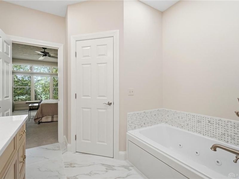 837 Eagle Run Drive, Centerville, OH 45458 Photo 20