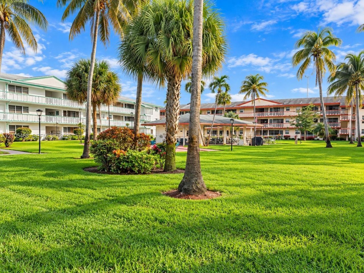 5300 Washington St , Unit I201, Hollywood, FL 33021 Photo