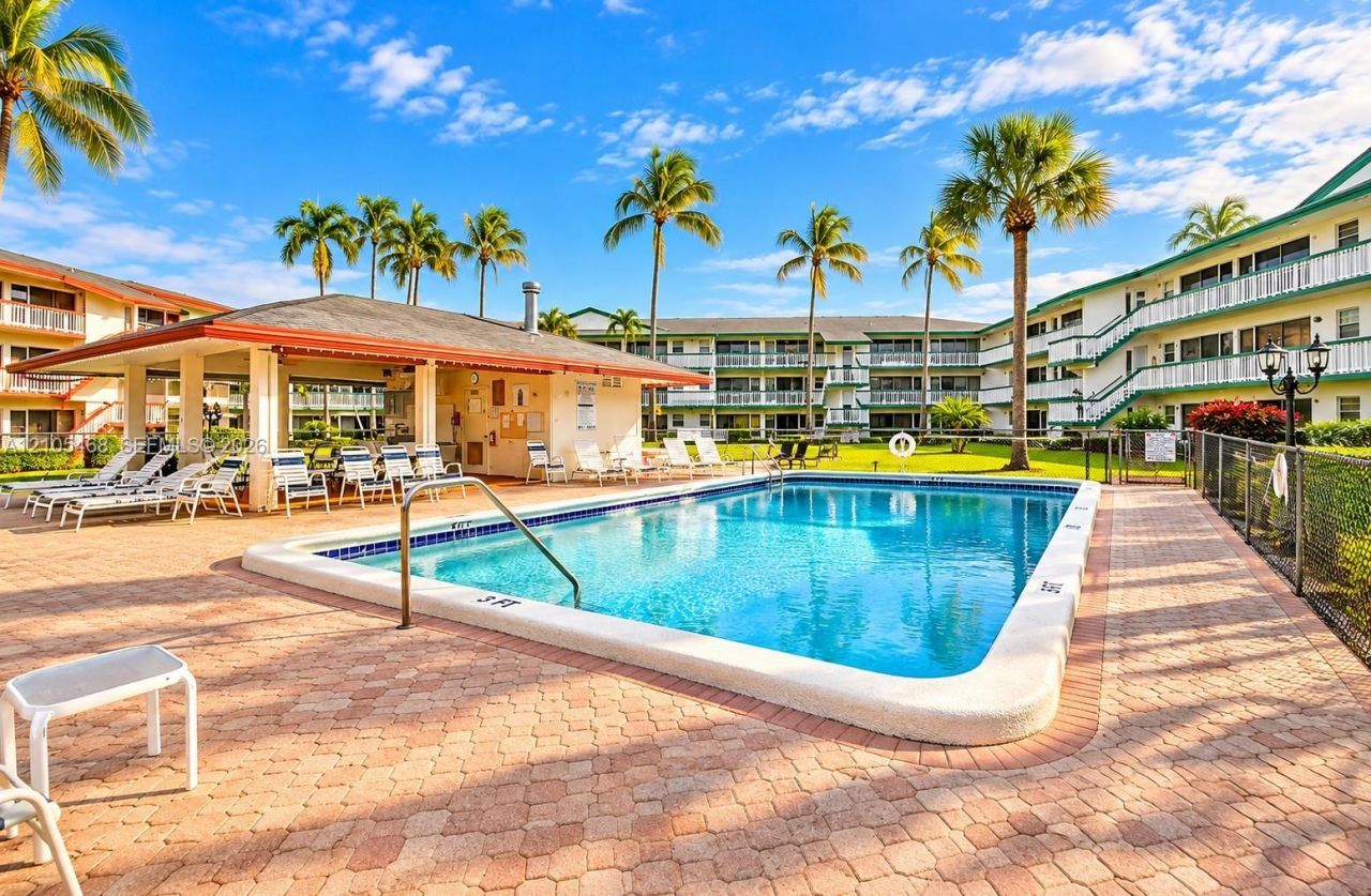 5300 Washington St , Unit I201, Hollywood, FL 33021 Photo