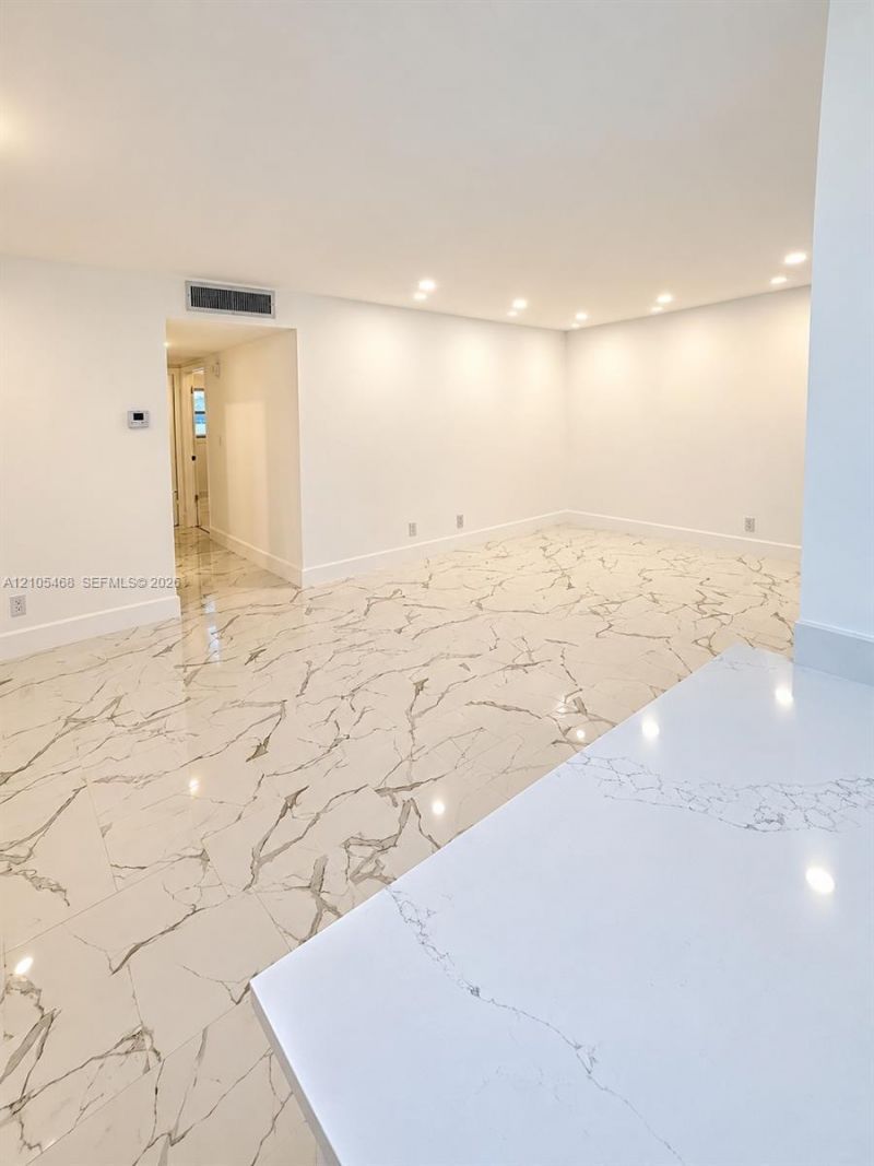 5300 Washington St , Unit I201, Hollywood, FL 33021 Photo