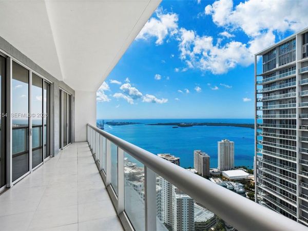 475 Brickell Ave, Unit 5209, Miami, FL 33131
