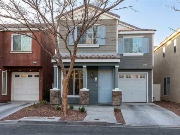 8273 Annual Ridge Street , Las Vegas, NV 89139
