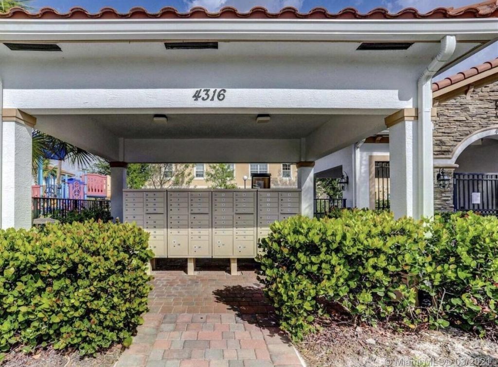 5258 Ashley River Road, West Palm Beach, FL 33417 Photo