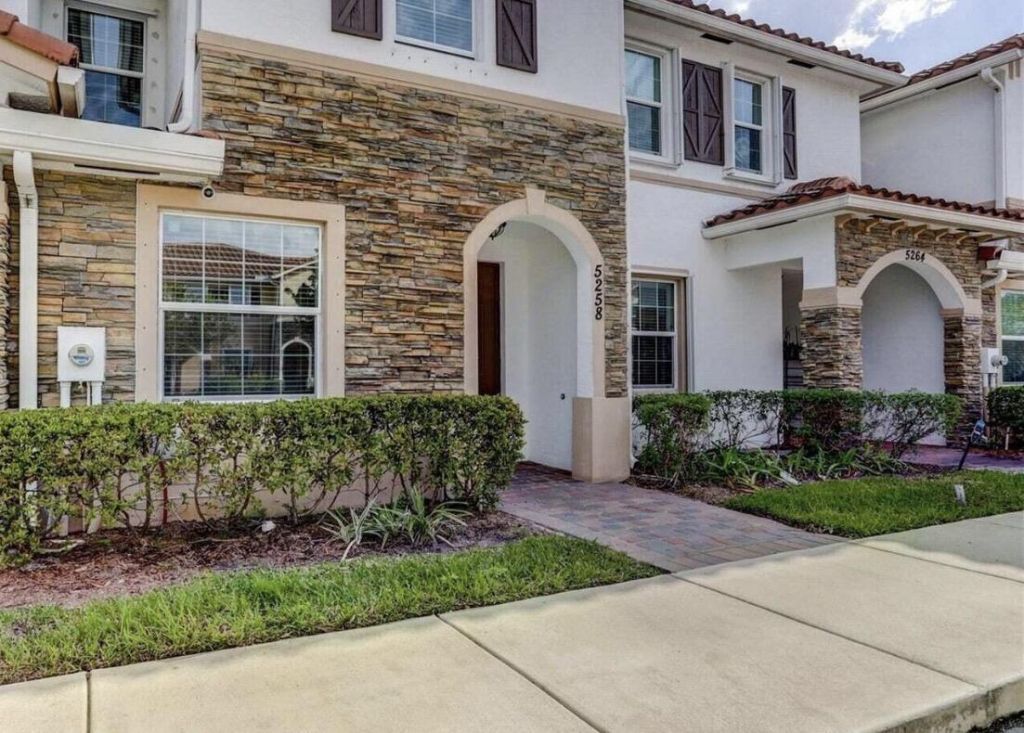 5258 Ashley River Road, West Palm Beach, FL 33417 Photo