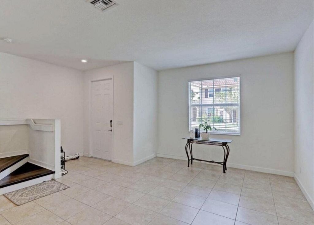 5258 Ashley River Road, West Palm Beach, FL 33417 Photo