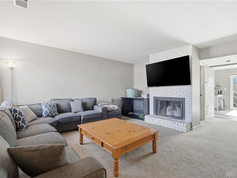 6480 Quintessa Court, West Carrollton, OH 45449 Photo 3
