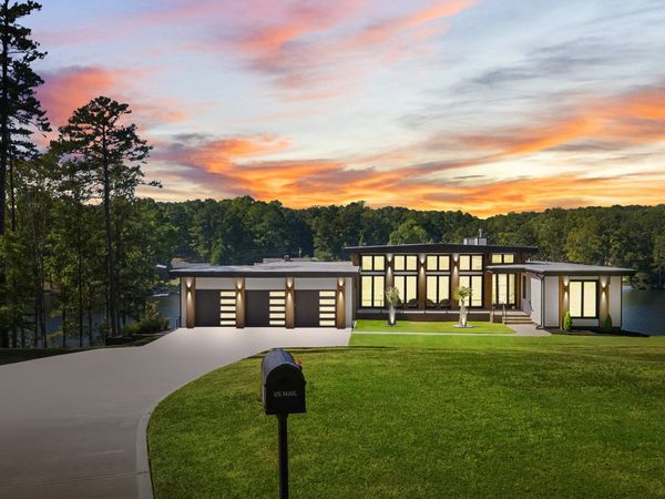 704 Russell Street , Sanford, NC 27330
