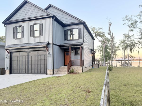56 Sunrise Cove, Elizabethtown, NC 28337