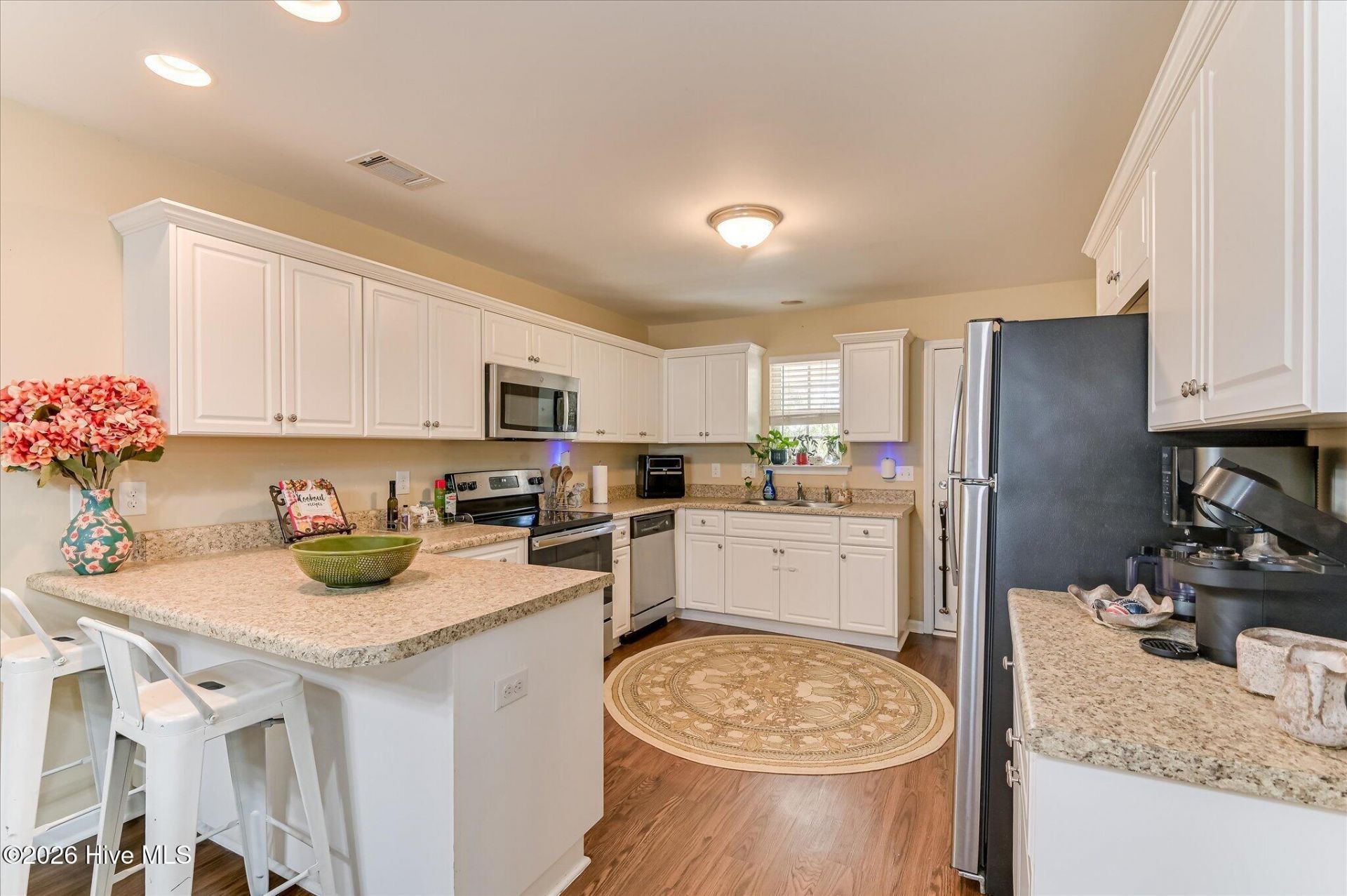 6081 Village West Lane Photo 11