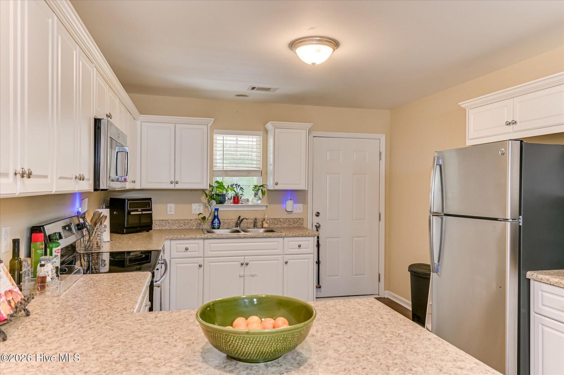 6081 Village West Lane Photo 13