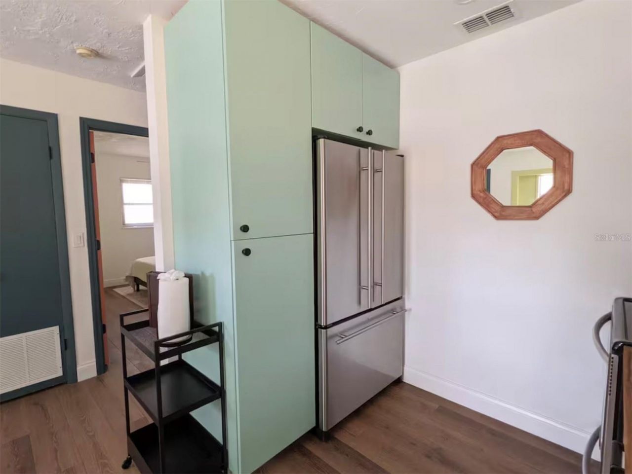 4711 Hollingsworth Avenue , Sarasota, FL 34233 Photo