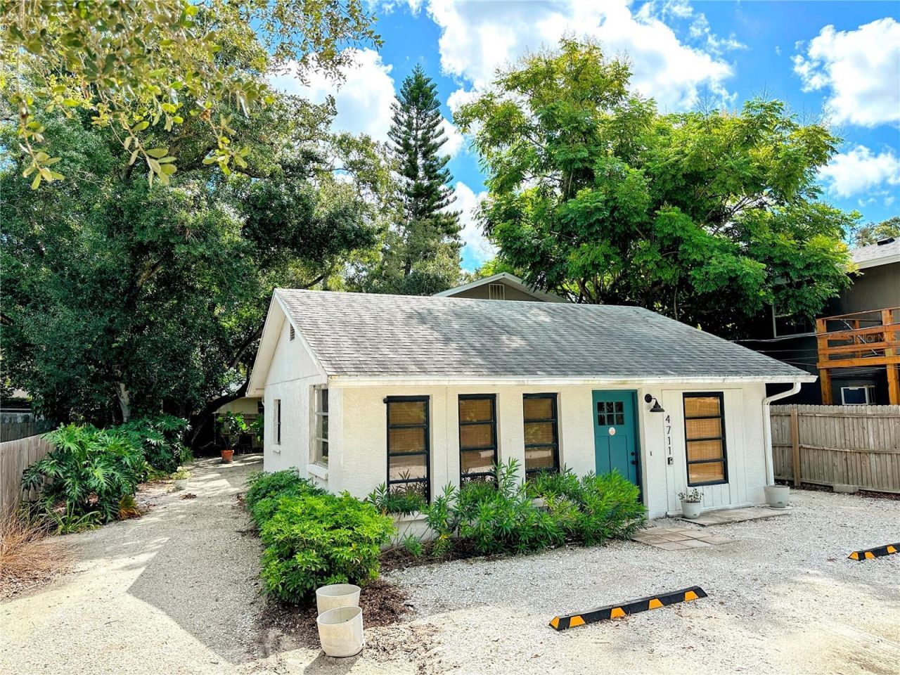 4711 Hollingsworth Avenue , Sarasota, FL 34233 Photo