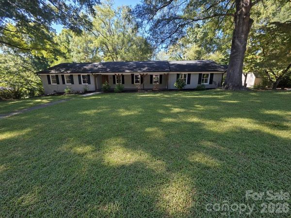 570 Crestside Drive SE, Concord, NC 28025