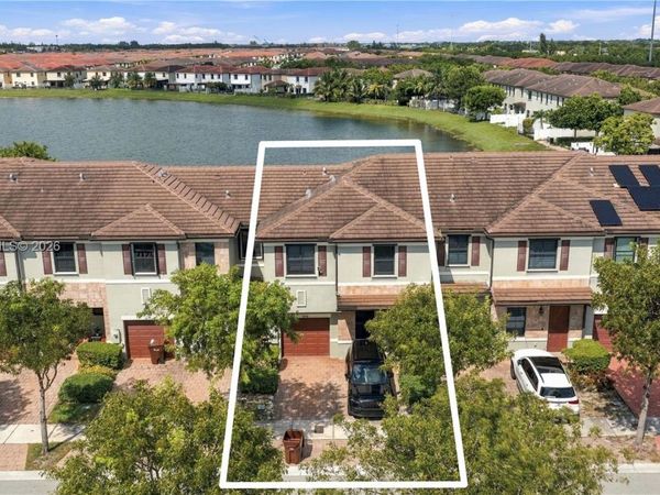 3259 W 100th Ter , Hialeah, FL 33018