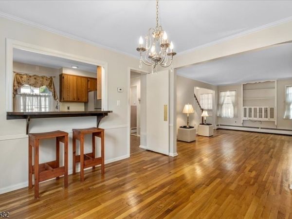 585 Trinity Pl, Westfield, NJ 07090