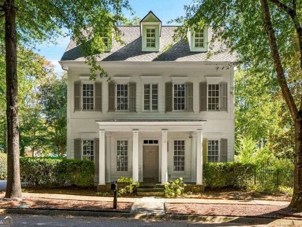 1426 Hedgewood Lane NW, Kennesaw, GA 30152