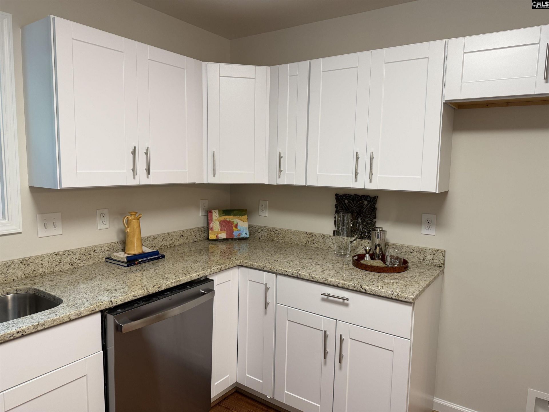 4709 Linden Street Photo 9