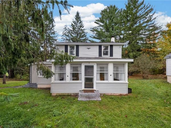 3 County Route 35 , Fulton, NY 13069