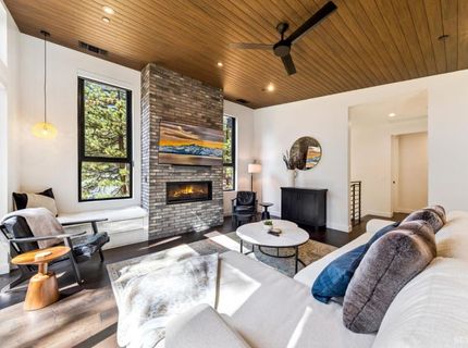 1142 Lone Indian Trail, South Lake Tahoe, CA 96150 Photo