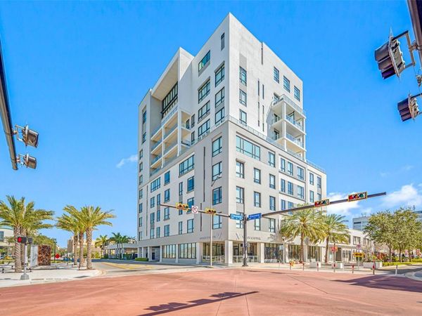 5 N OSCEOLA AVENUE , Unit 204, CLEARWATER, FL 33755