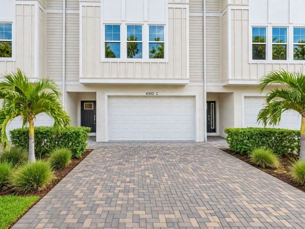 4302 W NORTH B STREET, Unit 3, TAMPA, FL 33609