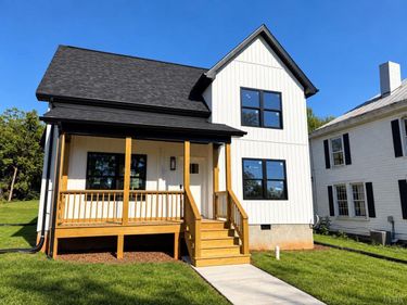 1018 Buchanan Street, Lynchburg, VA 24501