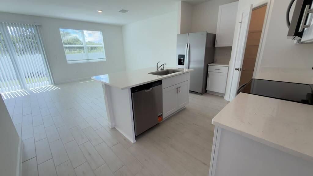 646 Salisbury Circle, Fort Pierce, FL 34982 Photo