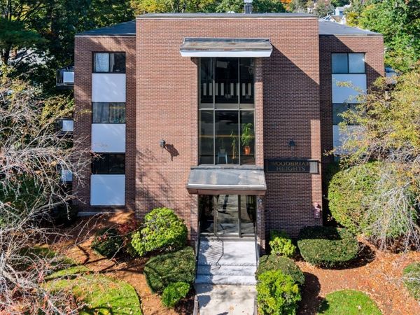 974-976 Main St, Unit 24, Melrose, MA 02176