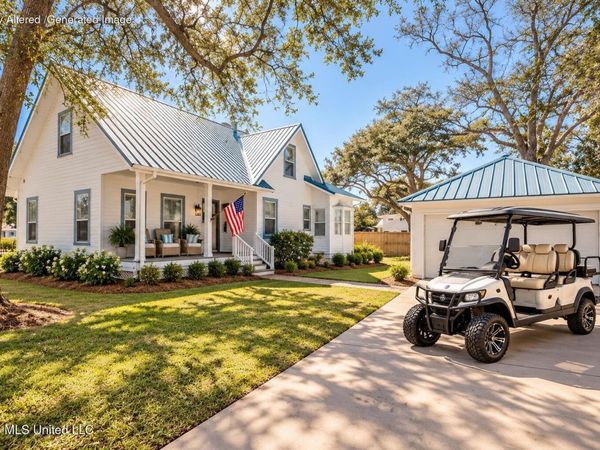 1209 Calhoun Avenue, Ocean Springs, MS 39564