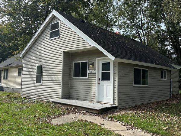 5830 S Washington Avenue , Lansing, Mi 48911
