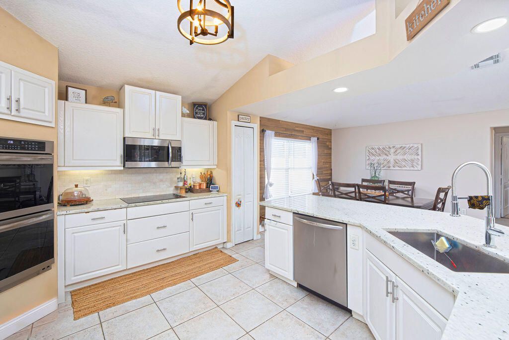 194 SW Voltair Terrace, Port Saint Lucie, FL 34984 Photo