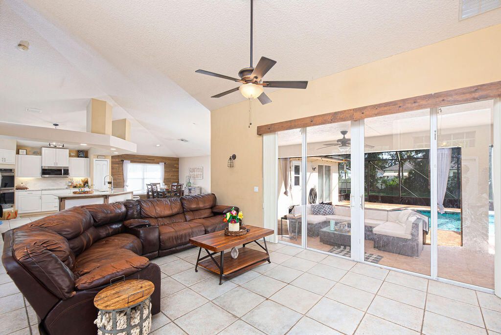 194 SW Voltair Terrace, Port Saint Lucie, FL 34984 Photo