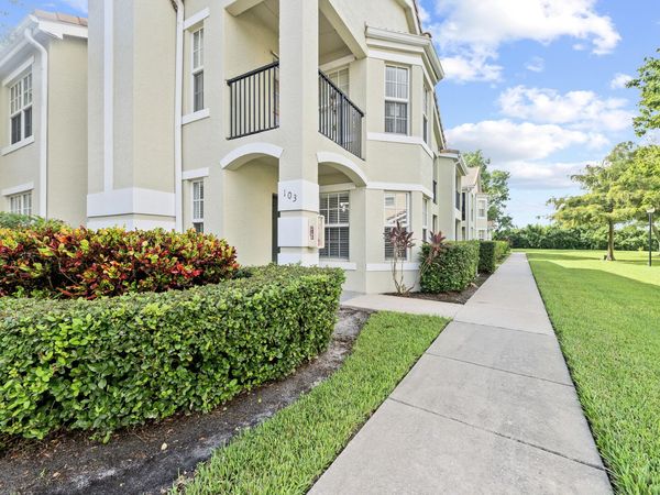 140 SW Peacock Boulevard, Unit 21-103, Port St. Lucie, FL 34986