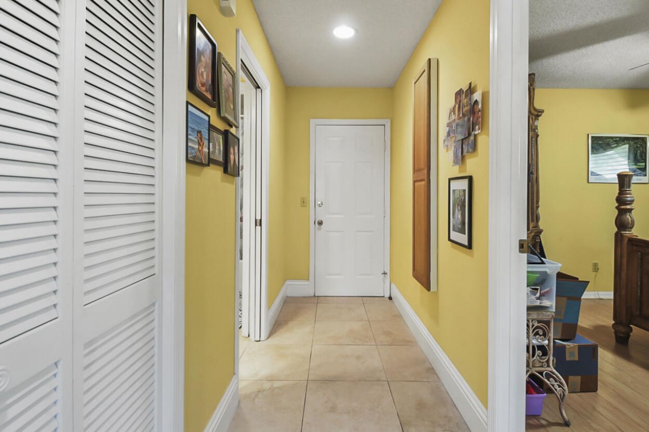 10691 SE Jupiter Narrows Drive, Hobe Sound, FL 33455 Photo