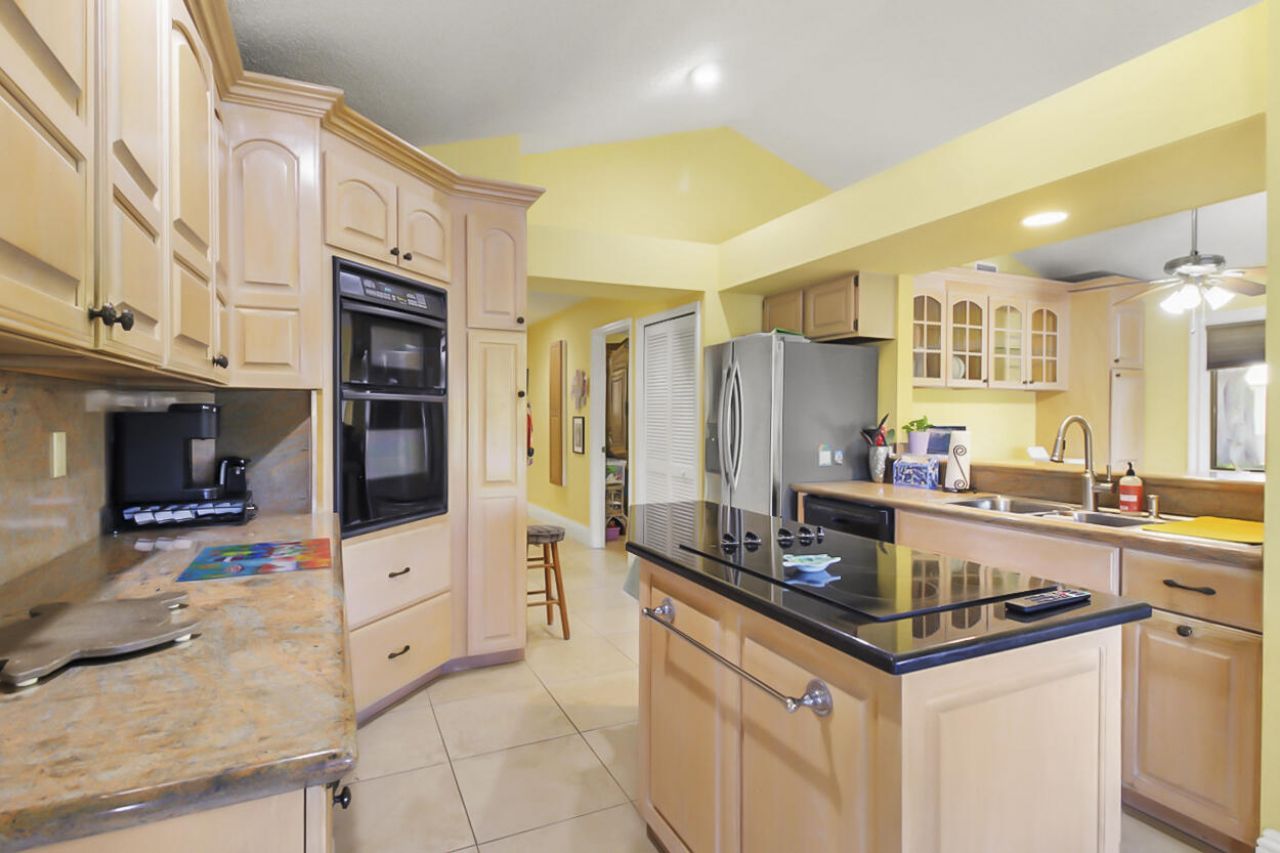 10691 SE Jupiter Narrows Drive, Hobe Sound, FL 33455 Photo