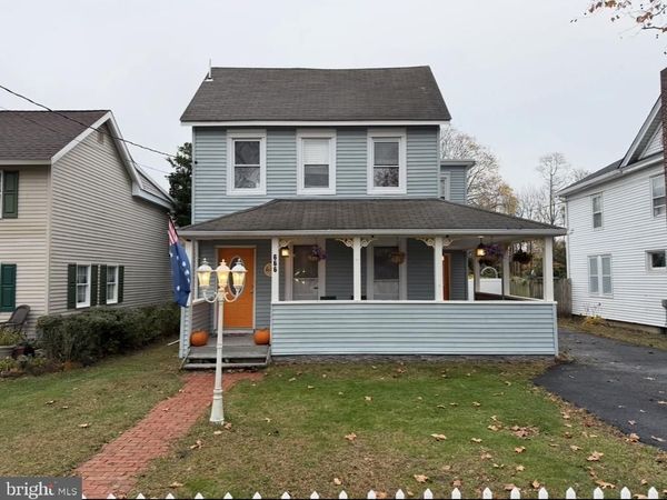 666 E BAY AVENUE, BARNEGAT, NJ 08005