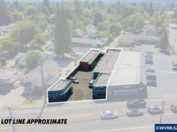 1734-1748 Center St NE, Salem, OR 97301