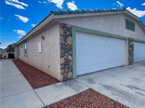 421 E COMSTOCK , Unit 3, Pahrump, NV 89048