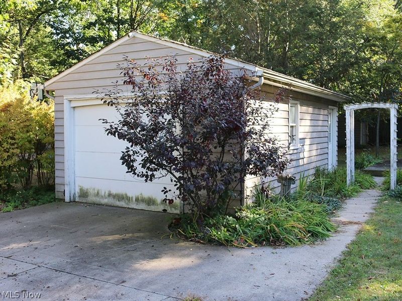 1787 Bathgate Avenue, Madison, OH 44057 Photo 11